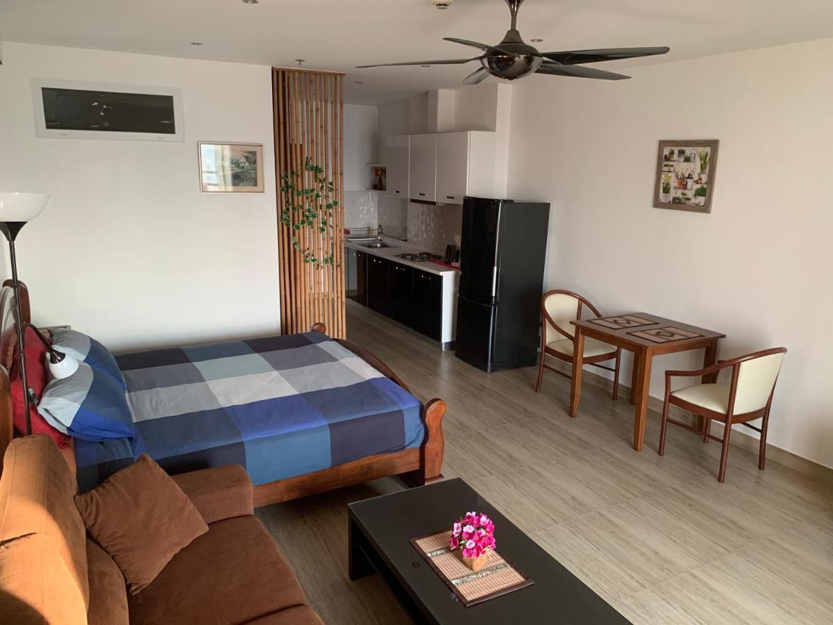 View Talay 5D Golf Apartman Pattaja Kültér fotó
