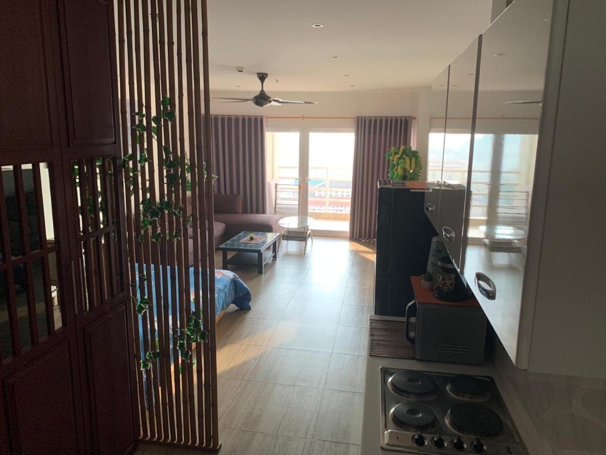 View Talay 5D Golf Apartman Pattaja Kültér fotó